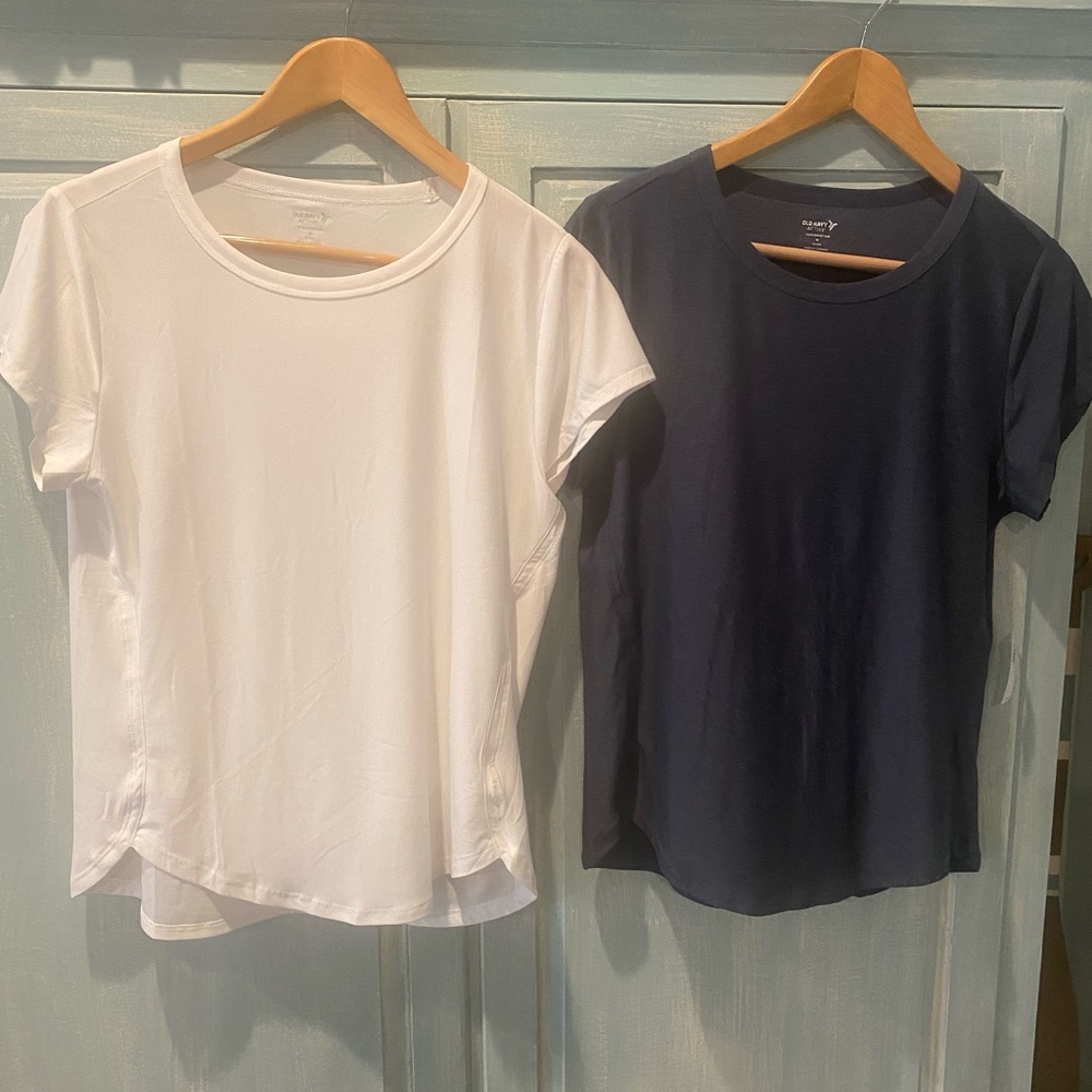 NWTs - Lot of 2 Old Navy Curved Hem T-Shirts Cloudmotion Fabric